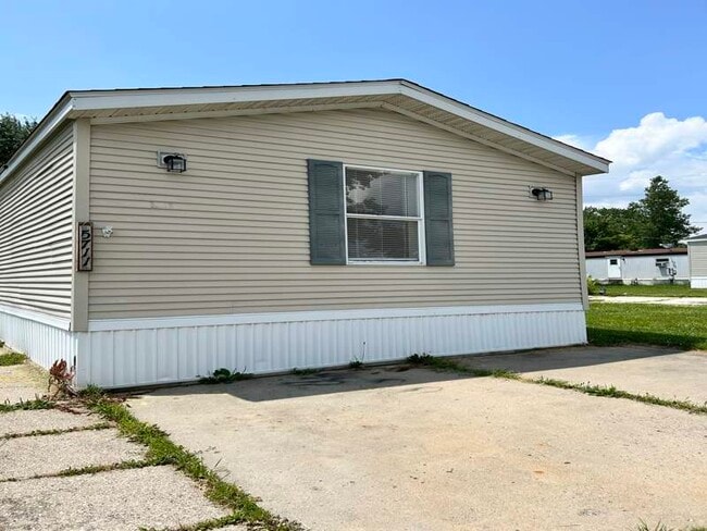 Building Photo - 5711 Blissfield Ct