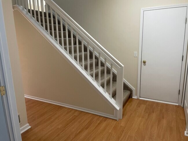 Building Photo - 1727 Andover Blvd