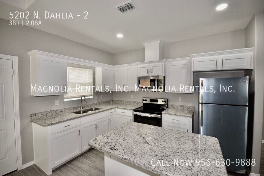 Building Photo - 5202 N Dahlia St