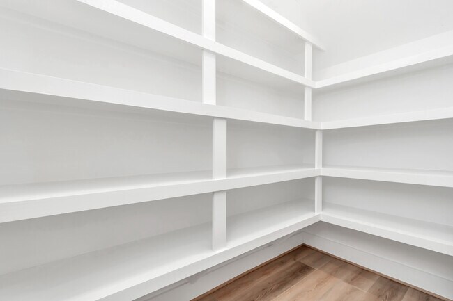 Building Photo - 3613 Rosalie St