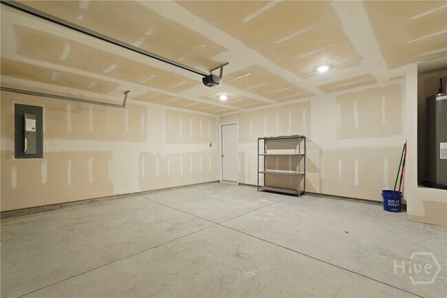 Building Photo - 231 Skylark Rd