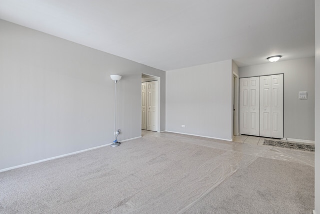 Building Photo - 321 Maplewood Ct