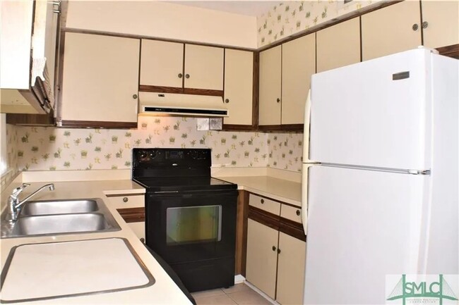 Building Photo - Entire Home | 2 Bedroom 1 Bathroom | For Rent | Great Neighborhood