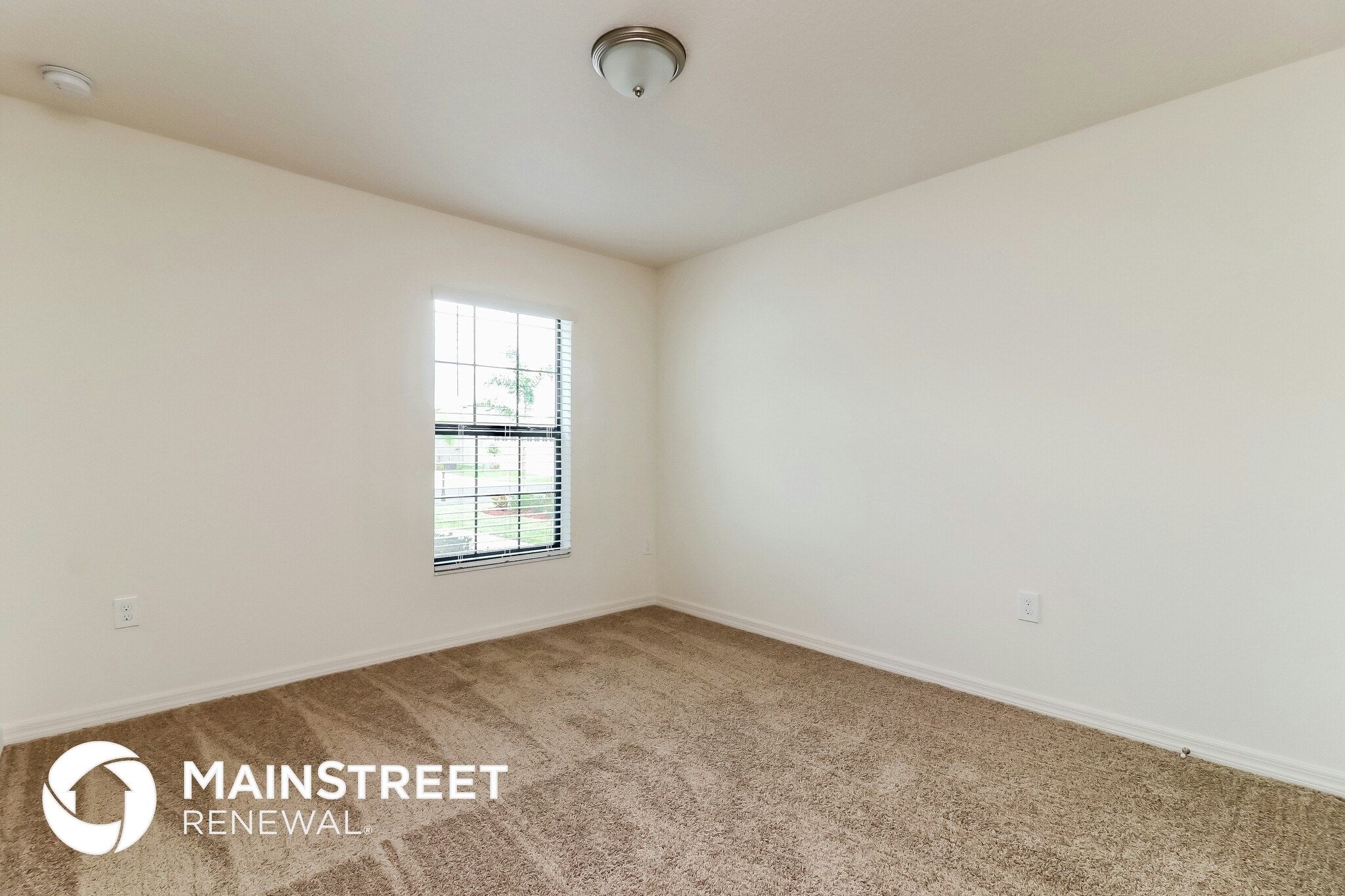 Building Photo - 2127 Peyto Wy