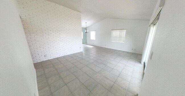 Building Photo - 1103 Harmony Way