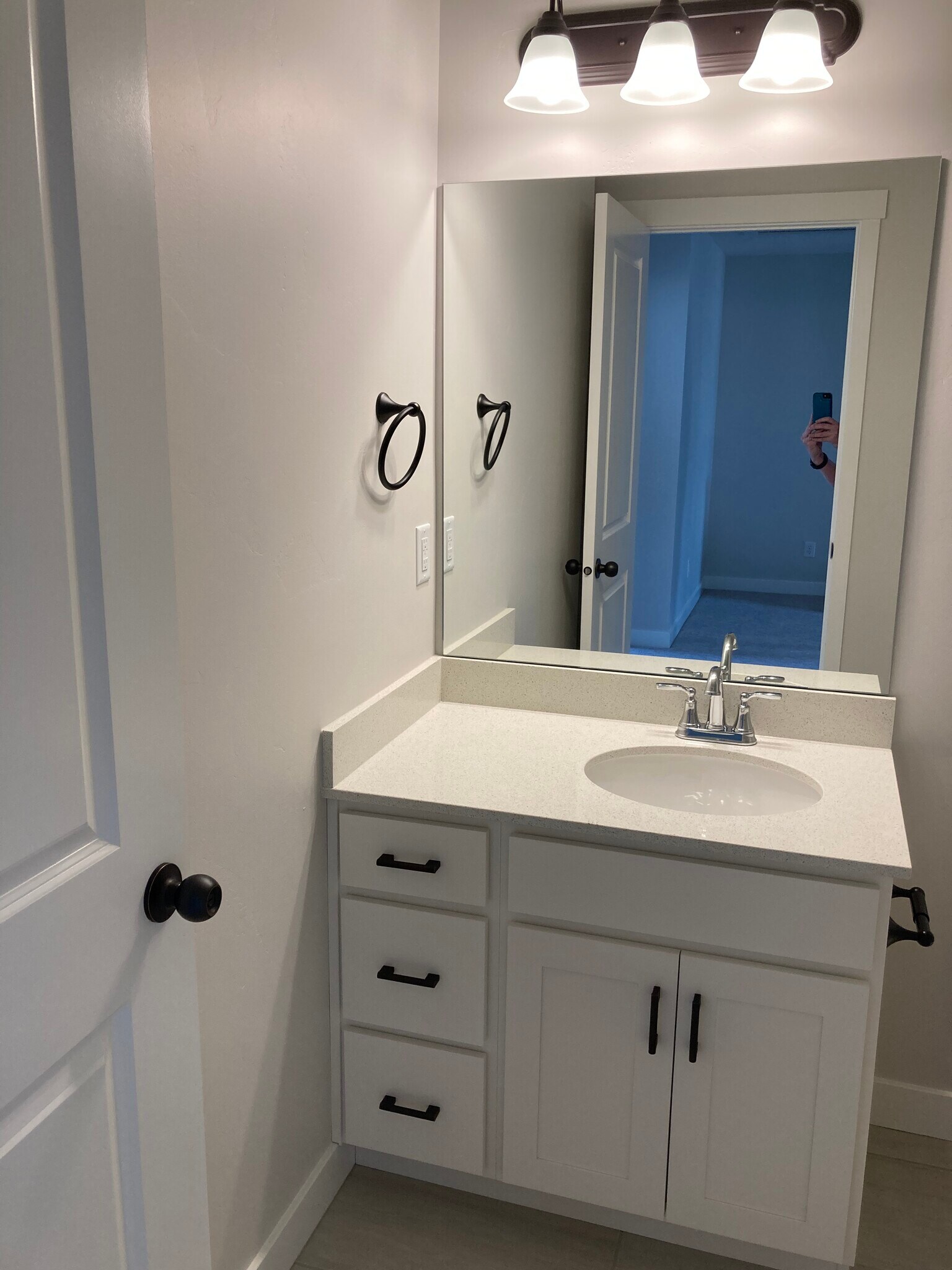 Full Bath/Tub - 11321 S Prosperity Rd