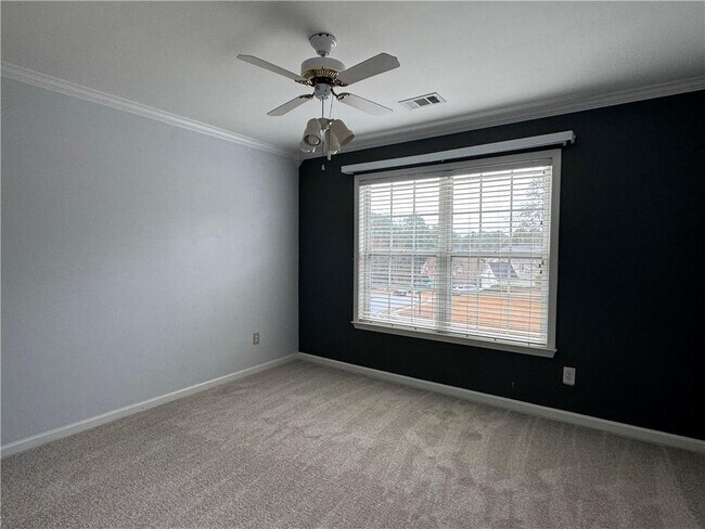 Building Photo - 15 Hawnley Trace