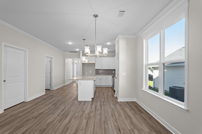 Building Photo - 8132-8132 Snelling Dr