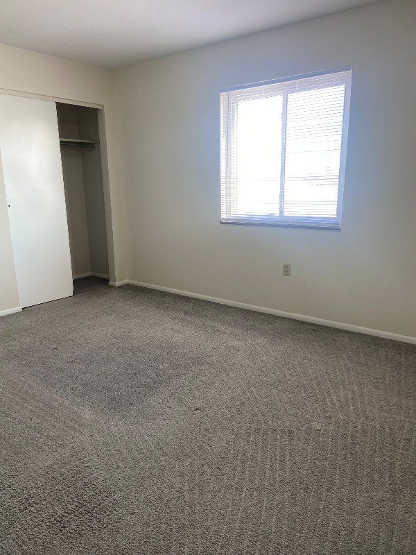 Building Photo - 401 County Line Rd