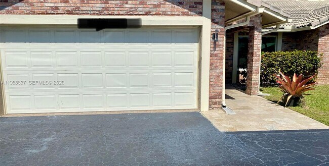 Building Photo - 10981 NW 7th St