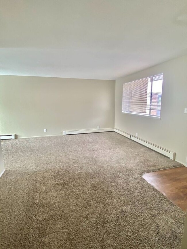Building Photo - Move in specials - Pick One - 1st month free or $100 off monthly rent. Flexible lease terms are a...