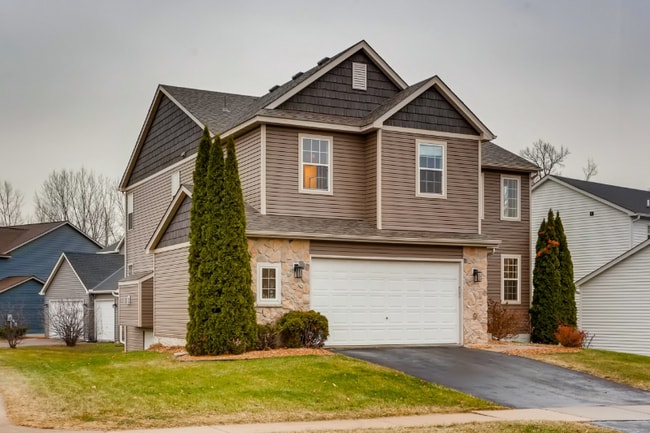 Building Photo - 7586 Inland Ln N