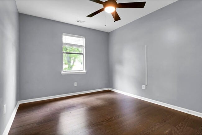 Building Photo - 221 Pollard Dr