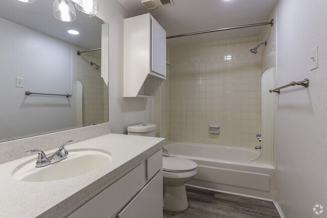 1 BR, 1 BA - 613 SF - The Oaks At Moritz Apartments