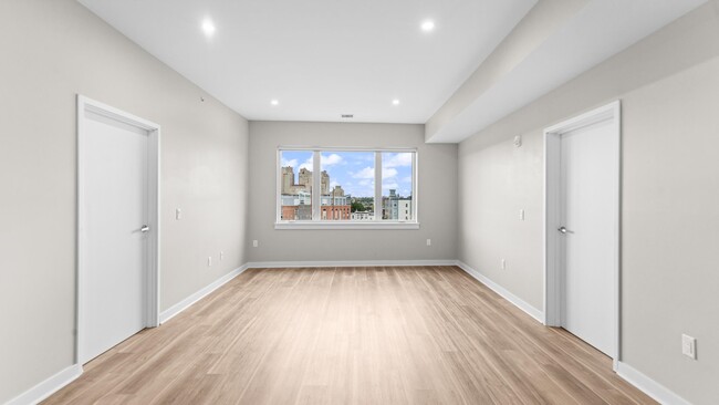 Building Photo - 475 Communipaw Ave