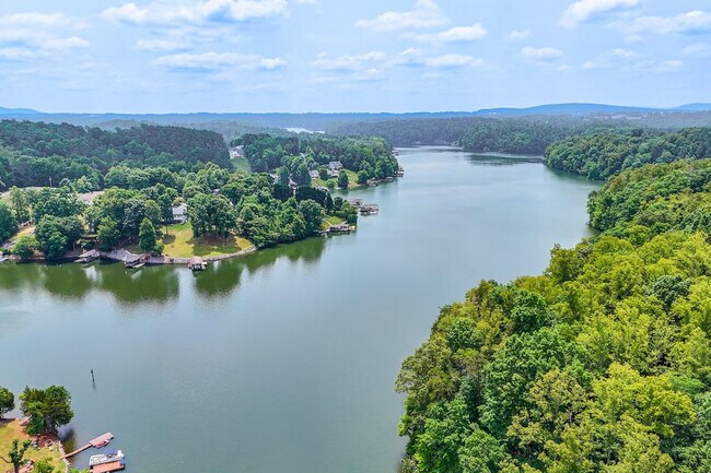 Building Photo - 4984 Webster Rd