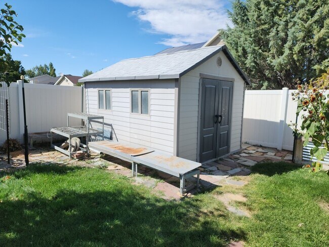 Building Photo - 209 Interlochen Ln