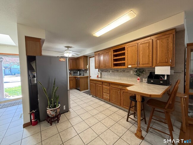 Building Photo - 14 Daniel Dr