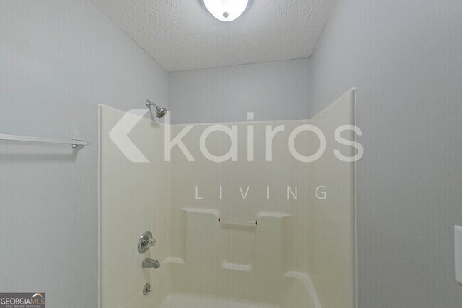 Building Photo - 180 Deer Pkwy