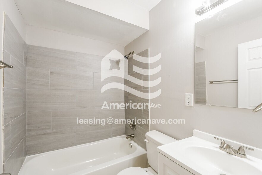 Building Photo - 137 Glen Garry Rd