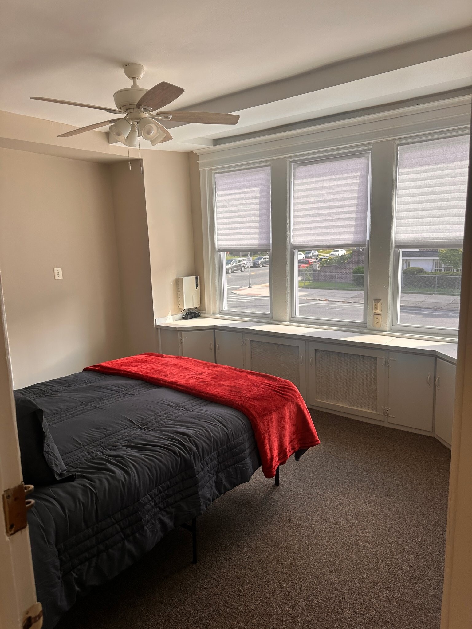 Building Photo - 5400 Lebanon Ave