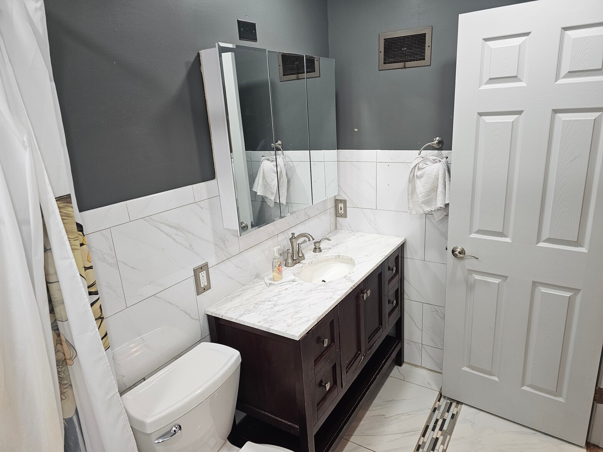 Building Photo - 3636 Reavis Barracks Rd