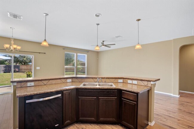 Building Photo - 18601 Pencil Cactus Dr