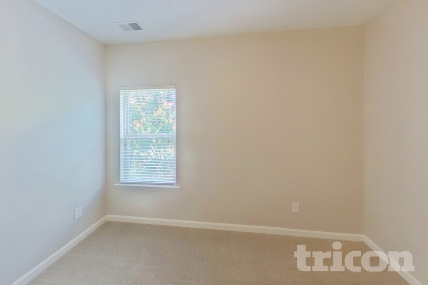 Building Photo - 5702 Pahaska Ct