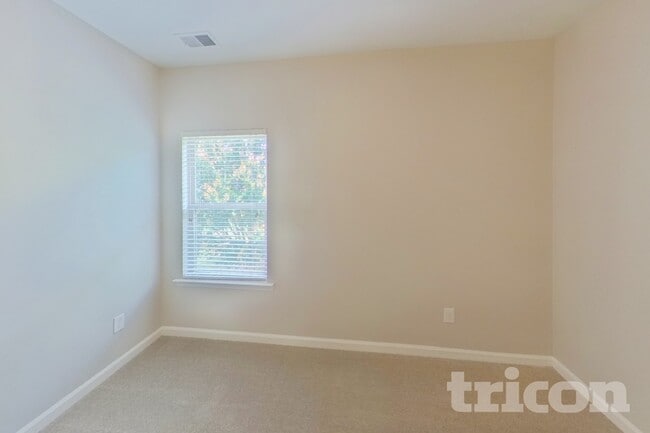 Building Photo - 5702 Pahaska Ct