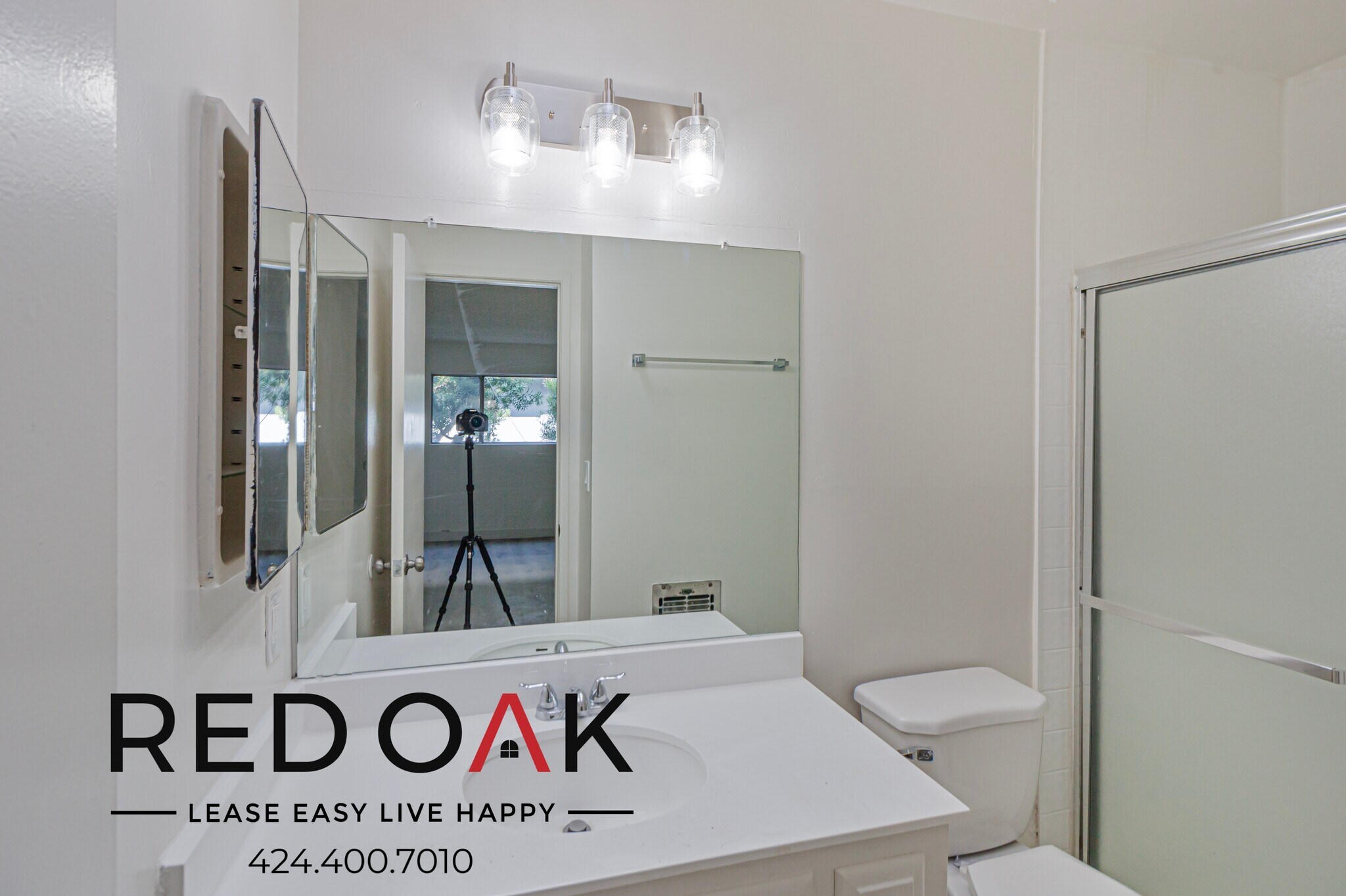 Building Photo - 10535 Lindley Ave