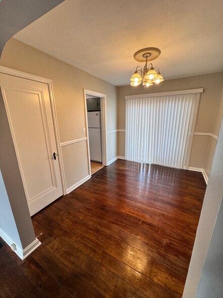 Dining room - 1620 Joseph Ct
