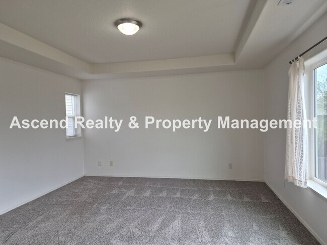 Building Photo - Bethany 3 Bed + Office on Main Fenced Back Yard w/Deck 2 Car Attached Garage Available Now!