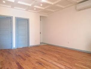 Building Photo - 2049 Strauss St