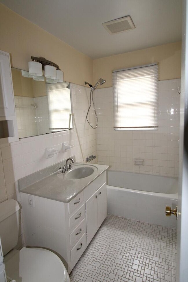 Building Photo - 57 Harrell St