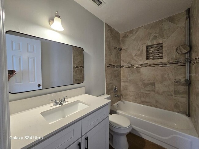 Building Photo - 1600 Little Falls Cir