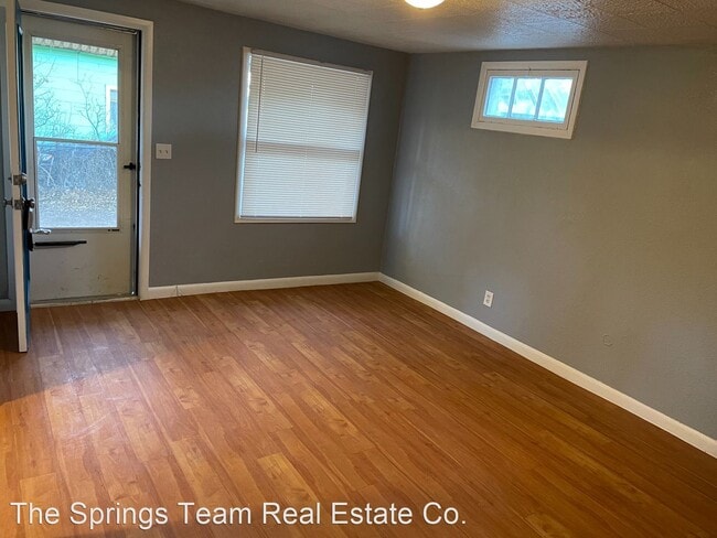 Building Photo - 2 br, 1 bath House - 546 1/2 St. Vrain Street