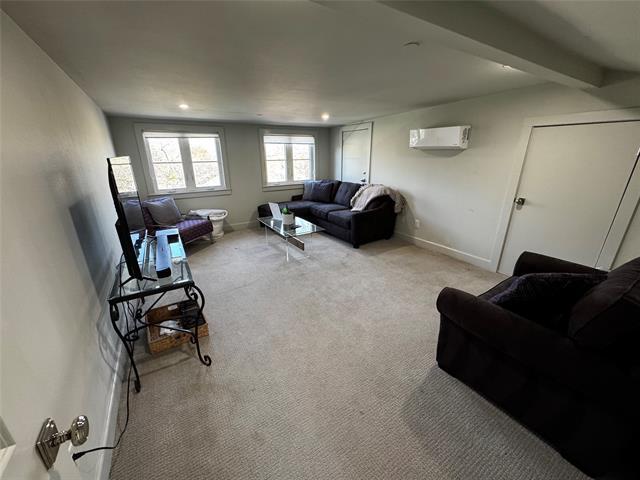 Building Photo - 1019 N Bishop Ave