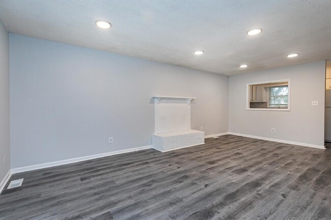 Building Photo - 121 Noel Ann Ct