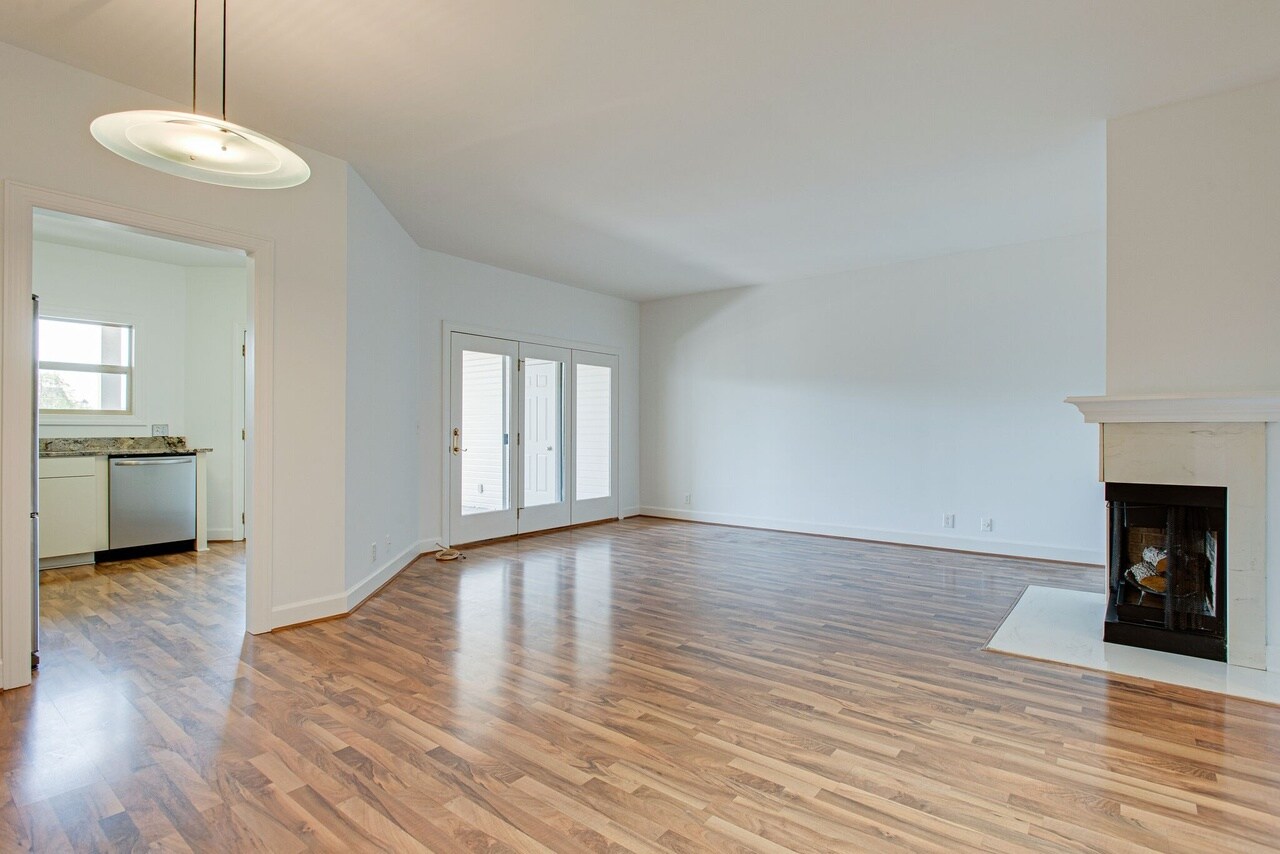 Building Photo - 243 Boxmere Pl