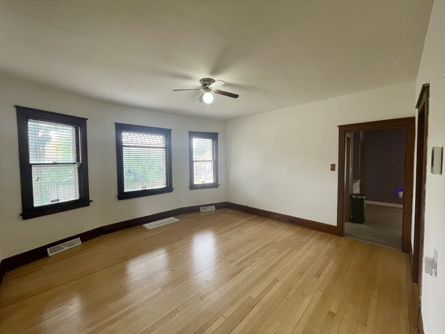 Building Photo - 7540 23rd Ave
