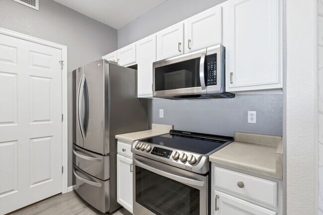 Building Photo - 4451 S Ammons St