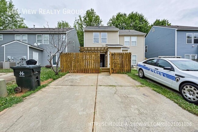 Building Photo - 9612 Mendenhall View Dr