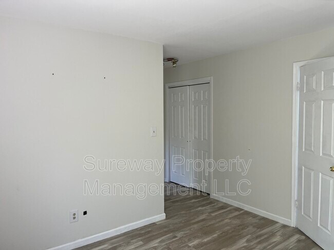 Building Photo - 156 Baron Ln