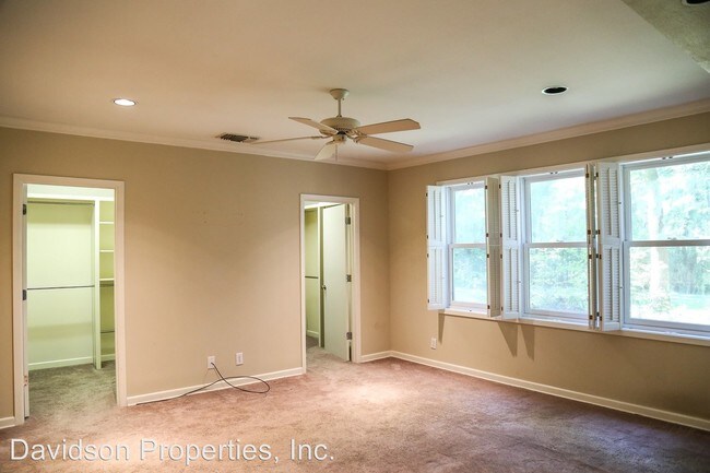 Building Photo - 4 br, 4 bath House - 730 Corona