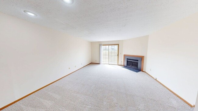 Building Photo - 5917 Shadow Lake Cir