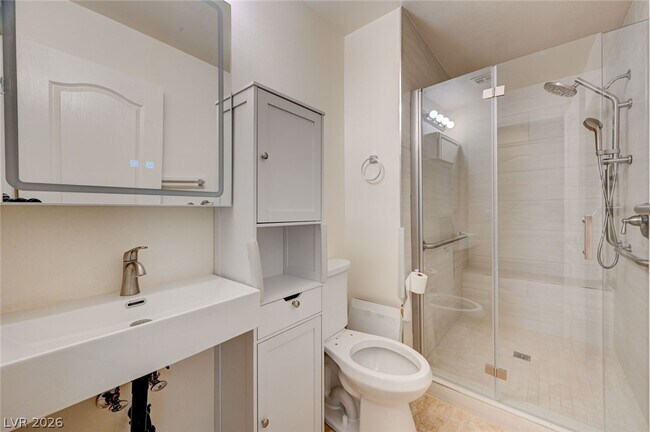 Building Photo - 5921 Altissimo St