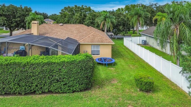 Building Photo - 4934 Lazy Oaks Way