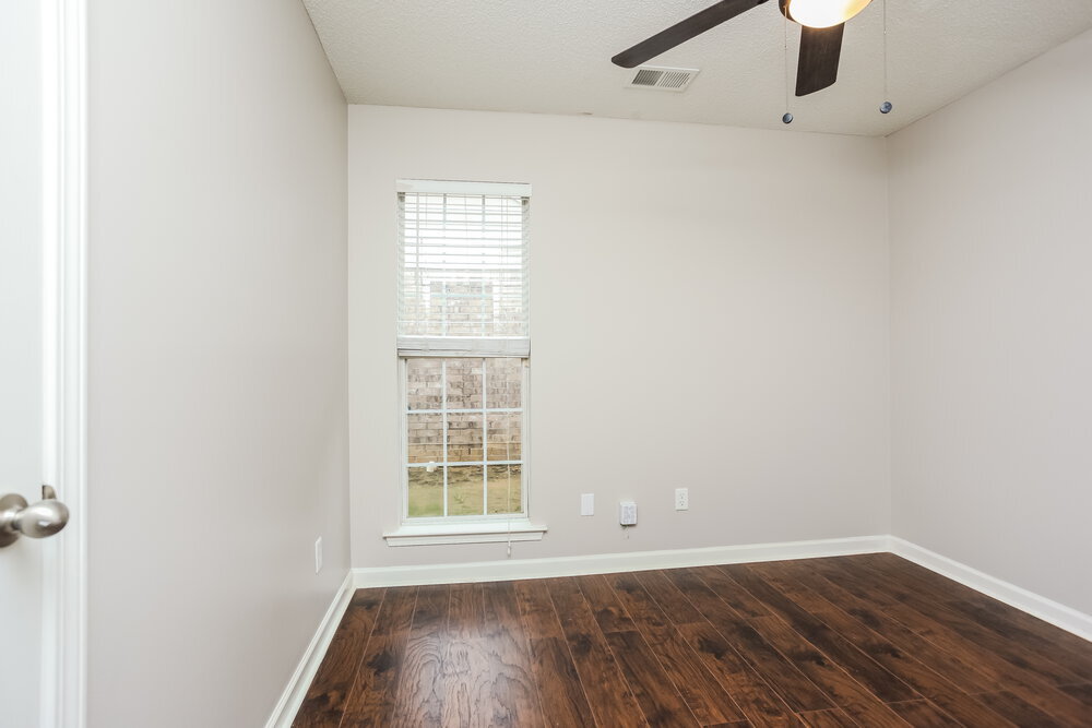 Building Photo - 10218 Cottage Oaks Cove