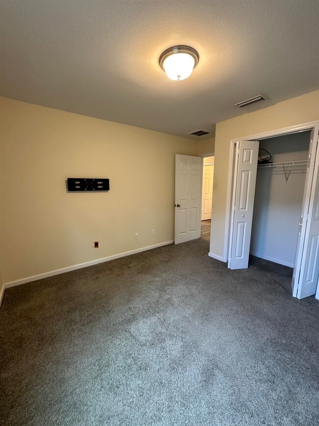 Building Photo - 1060 Lacey Ln