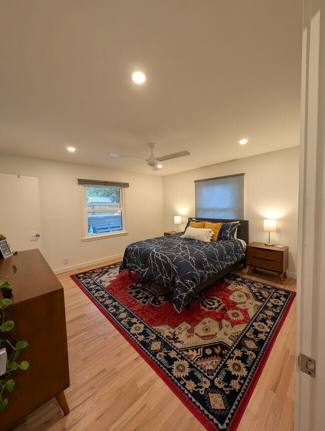 Building Photo - 4421 Cedar Mountain Dr